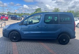 Citroen Berlingo Multispace 1.6 BlueHDi Feel Multispace MPV Wheel Chair Ramp 11