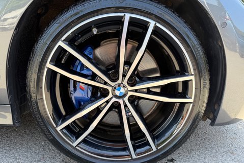 BMW 3 Series 330E M SPORT -PAN ROOF -M PRO PACK -OYSTER LEATHER -ONE OWNER -FBMWSH 64