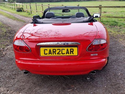 Jaguar XK8 CONVERTIBLE 6