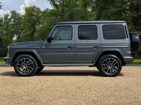 Mercedes-Benz G Series G 400 D 4MATIC AMG LINE PREMIUM PLUS 8