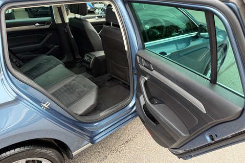 Volkswagen Passat GT TDI BMT ESTATE -£20 ROAD TAX - PAN ROOF -APPLE CARPLAY -DEMO+1 OWNER 32