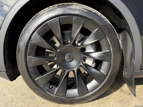 Tesla Model Y (Dual Motor) Long Range SUV 5dr Electric Auto 4WDE (384 bhp) 18