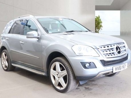 Mercedes-Benz M Class 3.0 ML300 CDI V6 BlueEfficiency Sport SUV 5dr Diesel G-Tronic 4WD Euro 5 (2