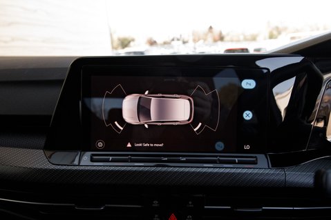 Volkswagen Golf R-LINE TSI 35