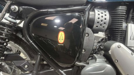 BSA Gold Star 650 2023 3K VERY CLEAN 1 OWNER NEW MOT RETRO MODERN CLASSIC BIKE 12