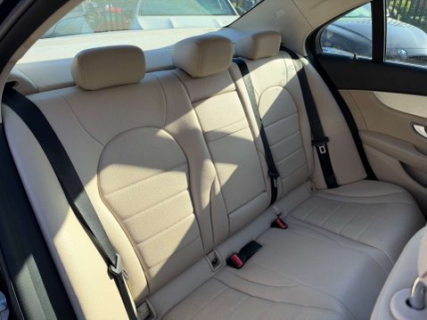 Mercedes-Benz C Class 2.1 C220 BlueTEC Sport Saloon 4dr Diesel G-Tronic+ Euro 6 (s/s) (170 ps) 16