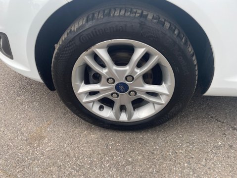 Ford Fiesta 1.0T EcoBoost Zetec Euro 6 (s/s) 5dr 16