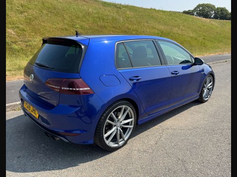 Volkswagen Golf 2.0 Golf R DSG 4WD 5dr 4