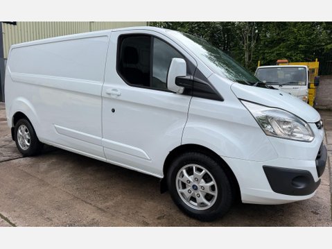 Ford Transit Custom 2.2 TDCi 290 Limited Panel Van 5dr Diesel Manual L2 H1 (186 g/km, 123 bhp) 6