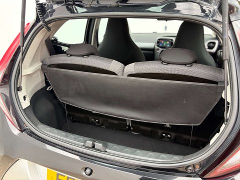 Toyota Aygo 1.0 Aygo X-Play TSS VVT-i 5dr 31