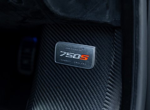 McLaren 750S 38