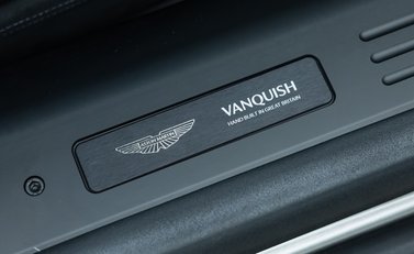 Aston Martin Vanquish V12 25