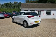 Hyundai i20 MPI SE.AUTOMATIC..1 PREVIOUS OWNER,18 STAMPS,AIR CON,LAST OWNER  9 YEARS. 9