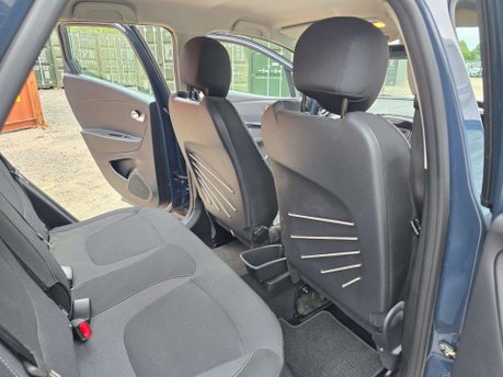 Renault Captur 1.5 dCi ENERGY Dynamique Nav Auto Euro 6 (s/s) 5dr 26