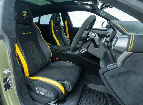 Lamborghini Urus Performante 9