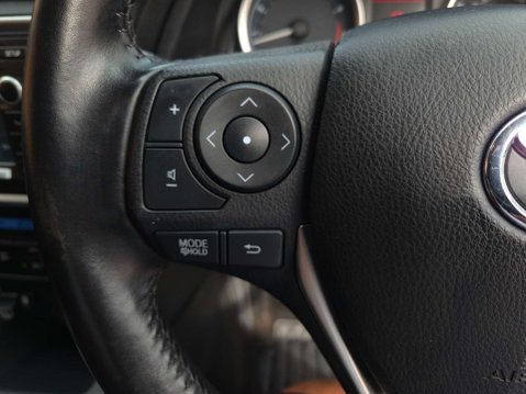 Toyota Auris 1.6 Auris Sport Valvematic 5dr 32