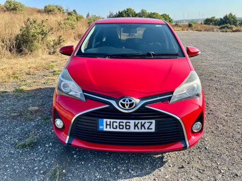 Toyota Yaris VVT-I ICON 8