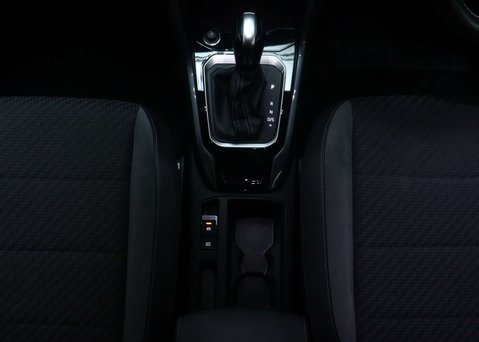 Volkswagen T-Roc 1.5 T-Roc R-Line TSi Evo Semi-Auto 5dr 21
