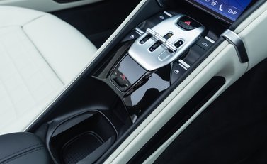 Ferrari Roma SPIDER 27