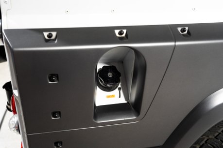 Land Rover Defender CHELSEA TRUCK CO. NOW SOLD. SIMILAR REQUIRED. PLEASE CALL 01903 254800. 41