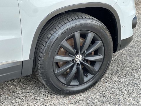 Volkswagen Tiguan 2.0 Tiguan Match TDI BlueMotion Technology 4Motion 4WD 5dr 27