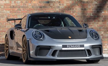 Porsche 911 GT3 RS Weissach (991.2) 1