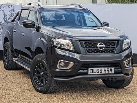 Nissan Navara DCI TEKNA 4X4 SHR DCB