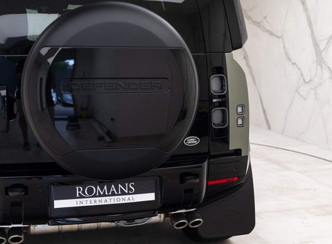 Land Rover Defender V8 24