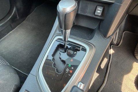 Toyota Auris ICON VALVEMATIC.. AUTOMATIC.. 9 MAIN DEALER SERVICES.. STUNNING EXAMPLE 5