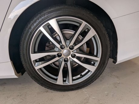 Audi A6 2.0 A6 S Line 40 TDI Semi-Auto 4dr 27