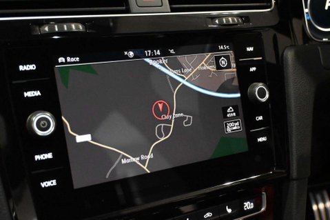 Volkswagen Golf R TSI 4MOTION DSG 65