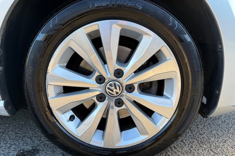 Volkswagen Golf SE TSI BMT DSG -£35 TAX-FULL VW S/HISTORY-ADAPTIVE CRUISE-2 OWNERS -NEW MOT 46