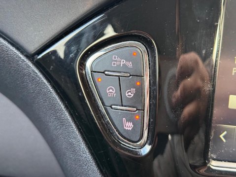 Vauxhall Corsa 1.4i ecoFLEX SE Euro 6 5dr 16