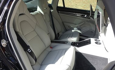 Porsche Panamera Turbo S E-Hybrid 23