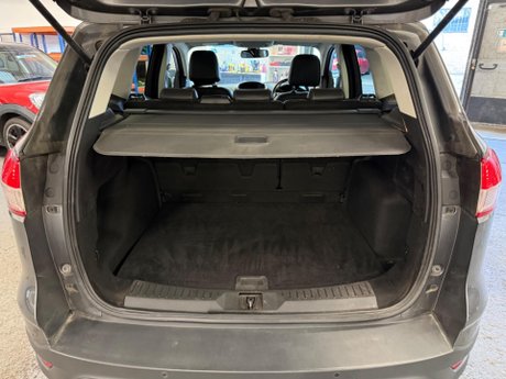 Ford Kuga 2.0 TDCi Titanium AWD Euro 5 5dr 32