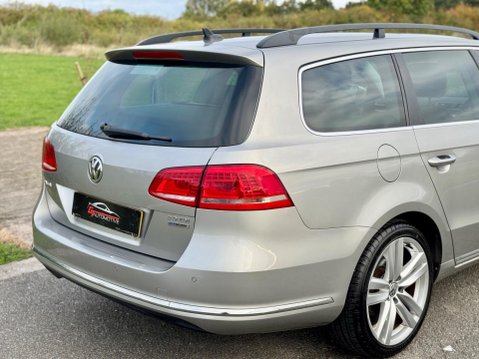 Volkswagen Passat 2.0 TDI BlueMotion Tech Executive Style DSG Euro 5 (s/s) 5dr 10