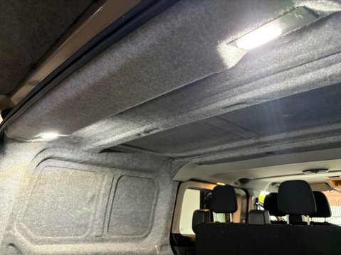 Ford Transit Custom 2.0 320 EcoBlue Limited Crew Van Auto L1 H1 Euro 6 (s/s) 5dr 23