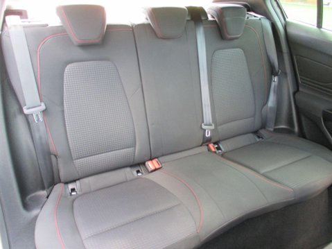 Ford Focus 1.0T EcoBoost ST-Line Euro 6 (s/s) 5dr 29
