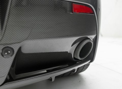 Aston Martin V12 Vantage S 43