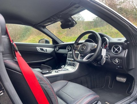 Mercedes-Benz SLC 2.1 SLC 250 D AMG Line Auto 2dr 27