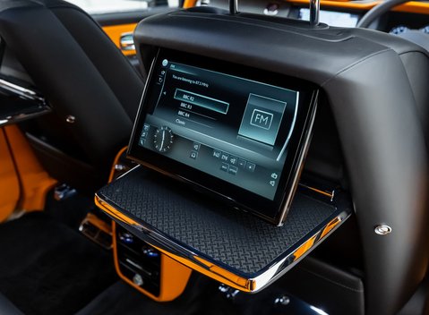 Rolls-Royce Cullinan Black Badge 19