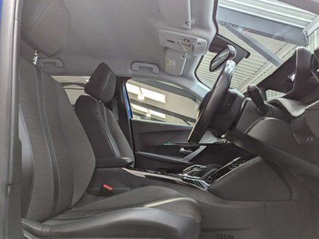 Peugeot 2008 2008 Allure Premium EV 5dr 52