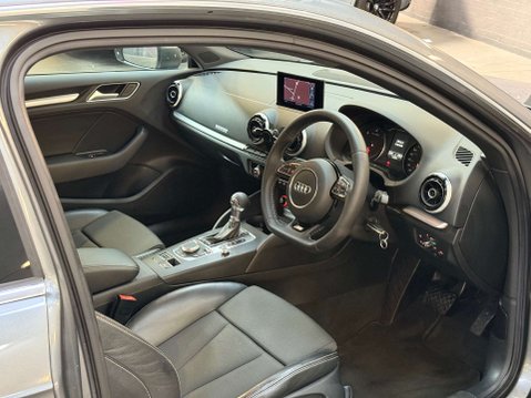 Audi A3 2.0 A3 S Line TDI Quattro Semi-Auto 4WD 3dr 29