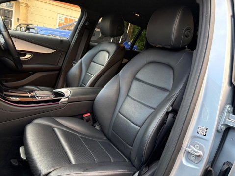 Mercedes-Benz EQC EQC 400 80kWh Sport Auto 4MATIC 5dr 17