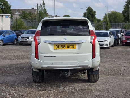 Mitsubishi Shogun Sport 2.4D 4 SUV 5dr Diesel Auto 4WD Euro 6 (181 ps) 10