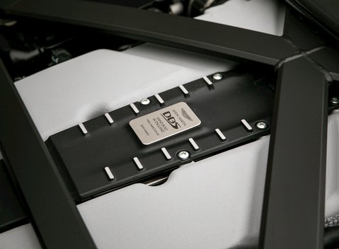 Aston Martin DBS Superleggera 34