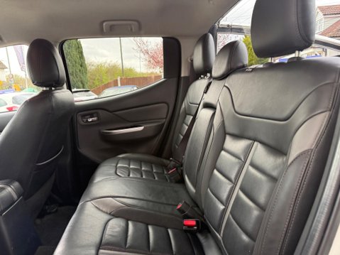 Mitsubishi L200 2.4 DI-D DC Barbarian 4WD Euro 5 4dr 37