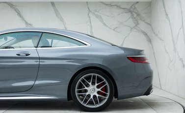 Mercedes-Benz S Class AMG S 63 Coupe 37