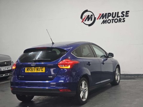 Ford Focus 1.0 Titanium 5dr 8