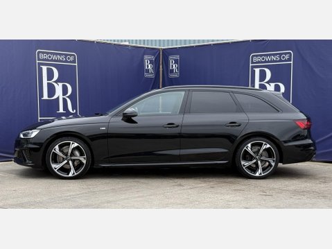 Audi A4 2.0 TFSI 40 Black Edition Estate 5dr Petrol S Tronic Euro 6 (s/s) (204 ps) 7